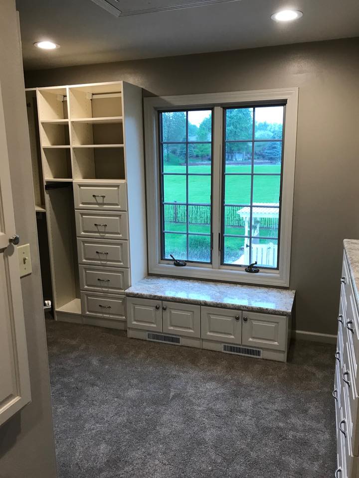 White Walk In Closet - Chesterfield