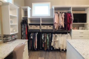 maximizing closet space