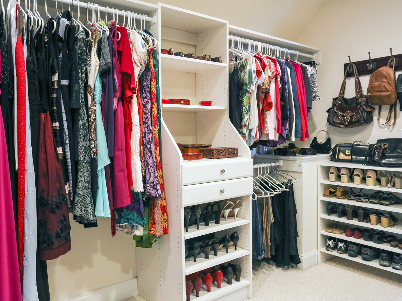 Read more about the article Ways to Use Closet Shelves to Get Organized